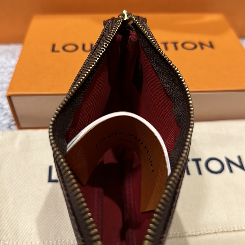 SOLD‼️Louis Vuitton Mini Pochette Accessoires dustbag and box included - Picture 4 of 10